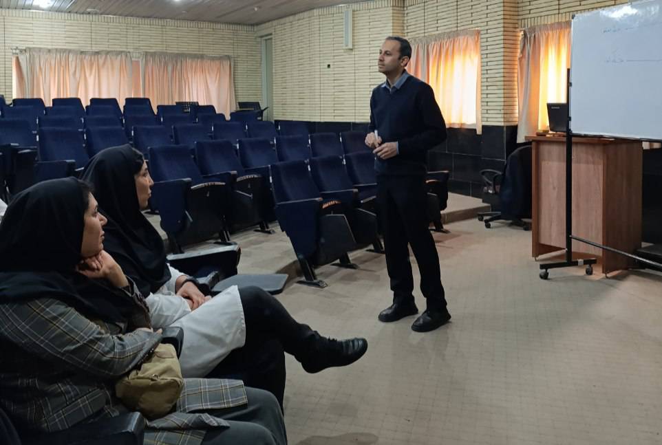 کارگاه اخلاق حرفهای