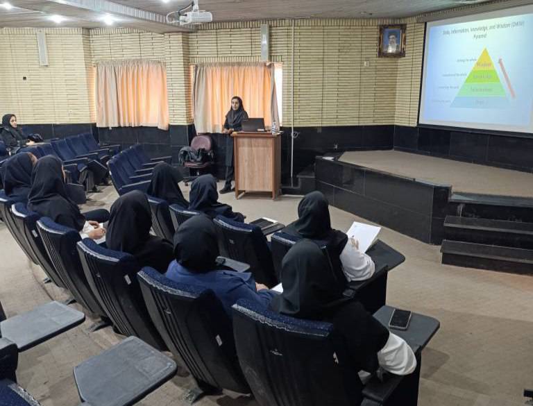 مدیریت دانش و تجربه نویسی