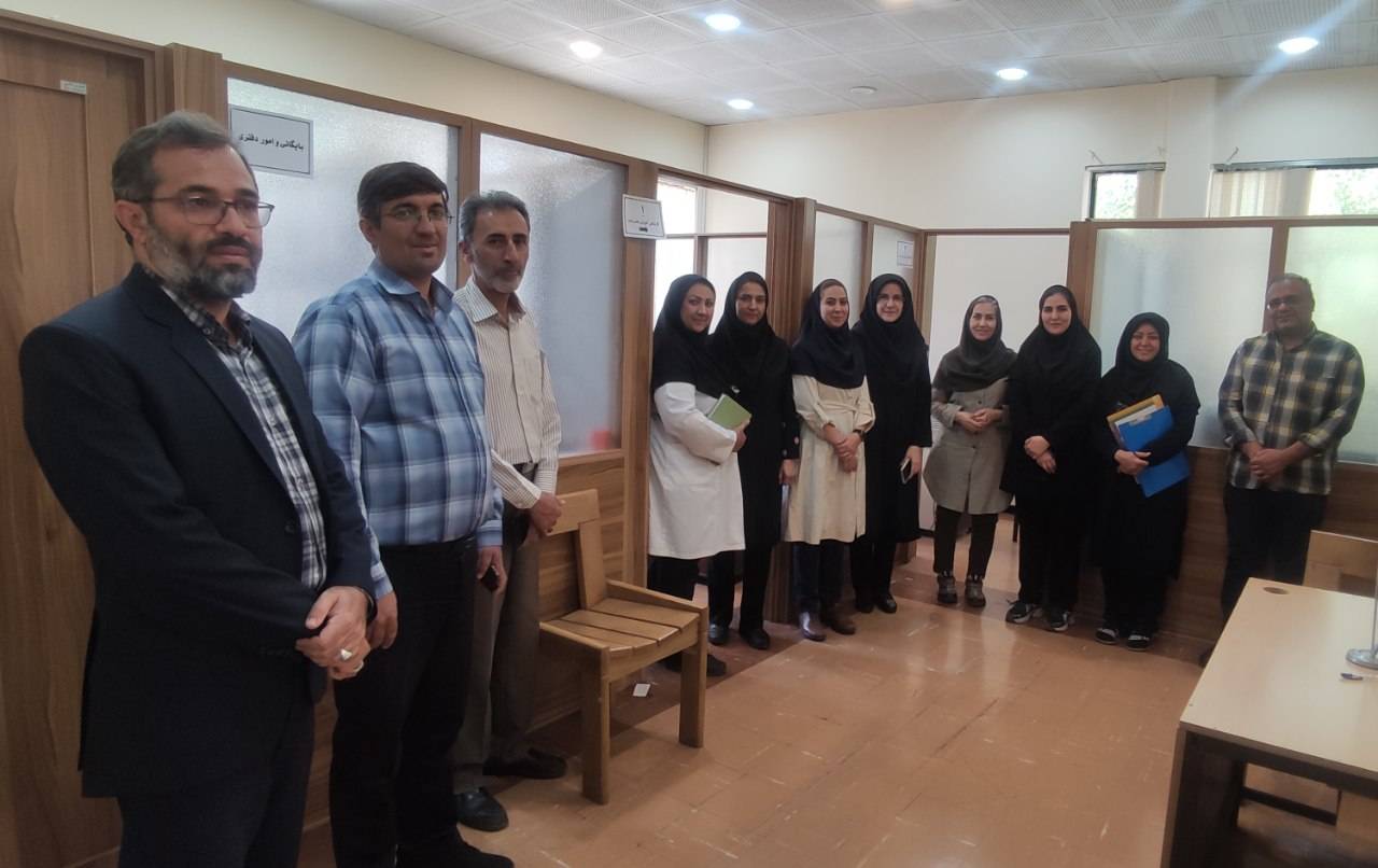 گرامیداشت روز کارمند