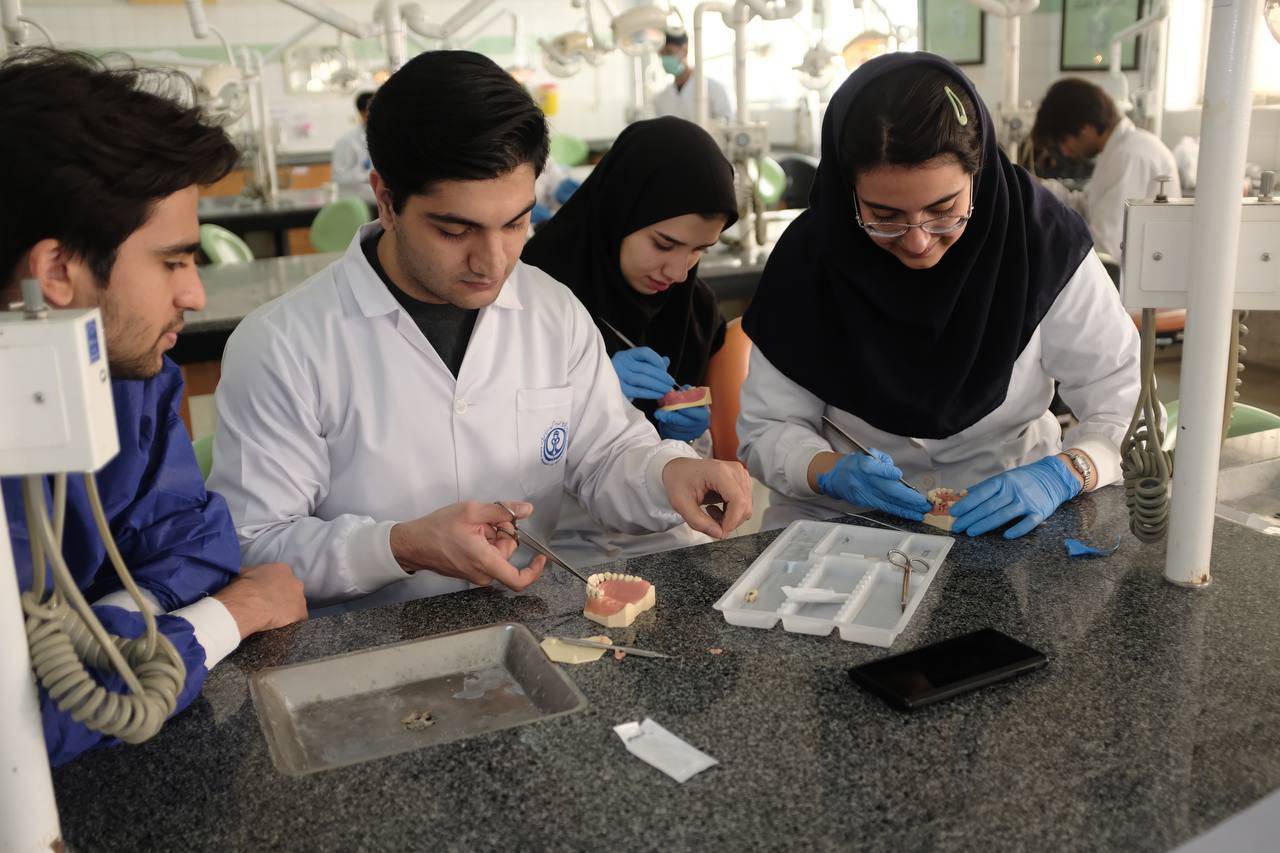 کارگاه درمان ریشه نوین 